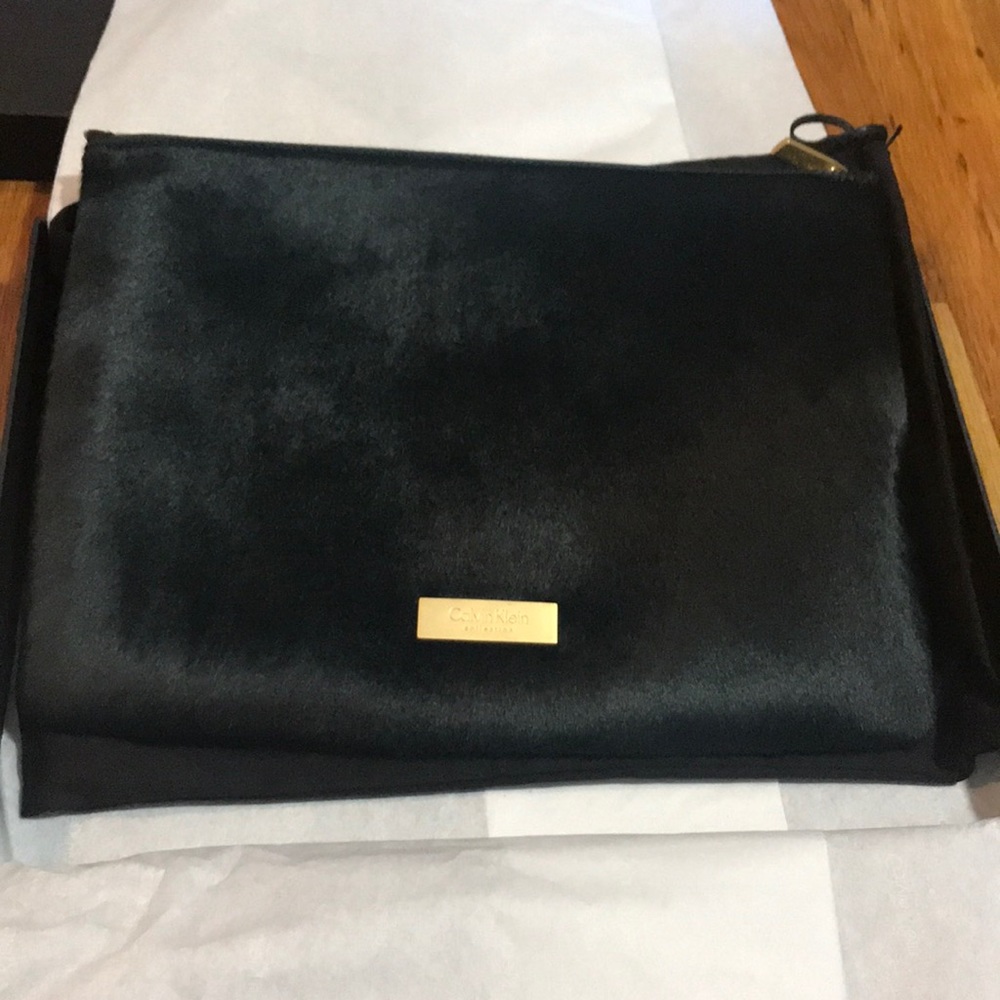 NIB Calvin Klein Clutch Dark Green